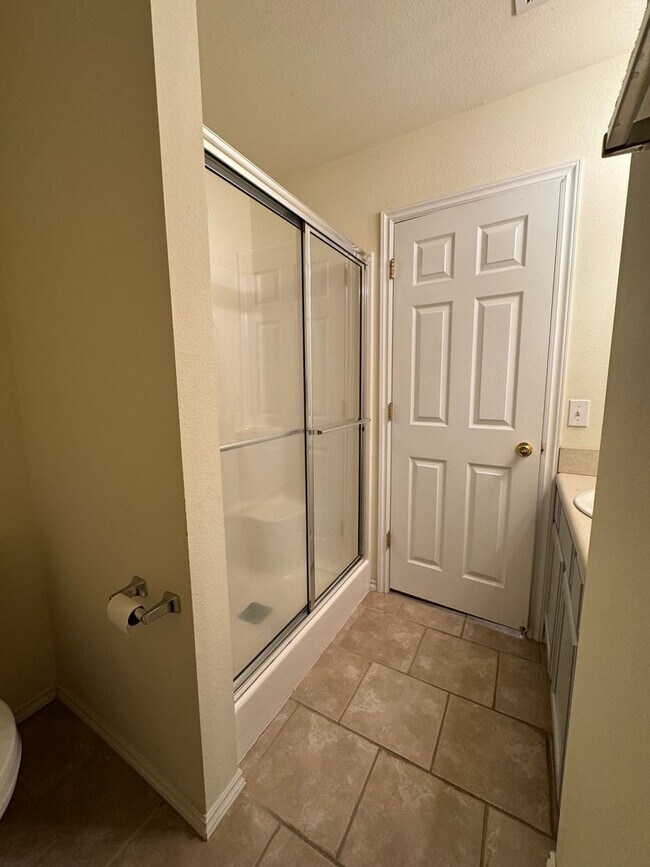 Building Photo - ***1582 Willowbrook Dr***