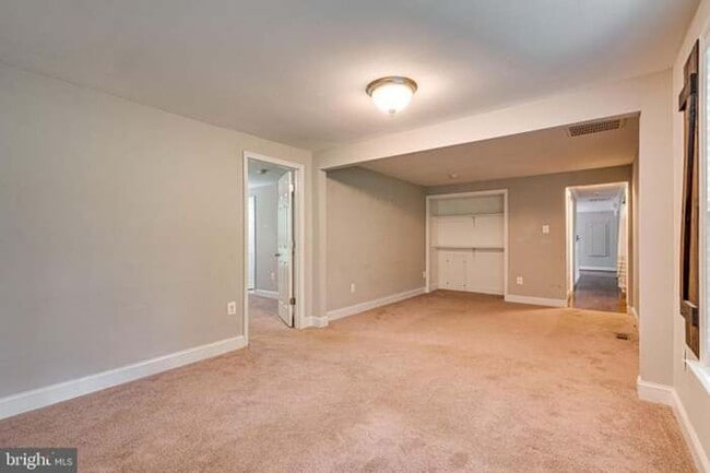 Building Photo - 3757 Hunting Creek Rd