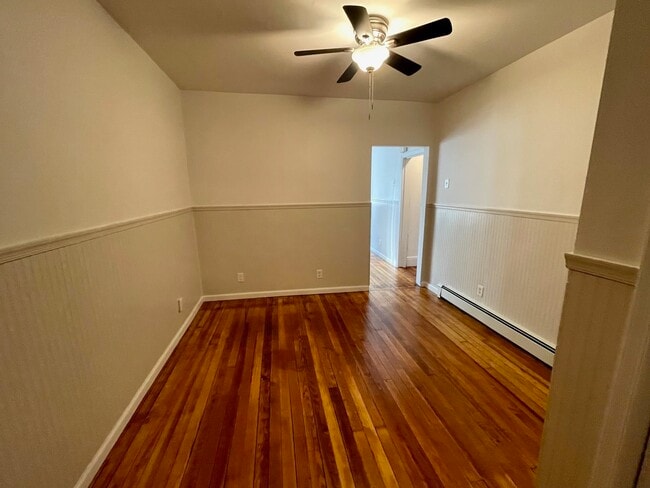 Building Photo - 27 Hopkins Ave