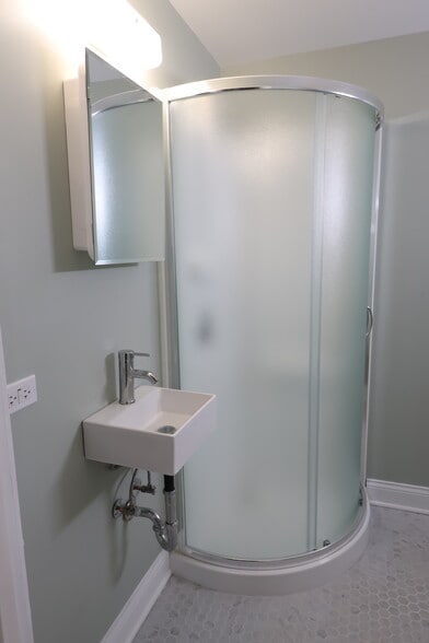 Building Photo - 1617 Jackson St