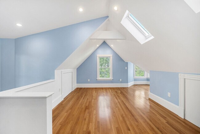 Building Photo - 20 Albion Pl