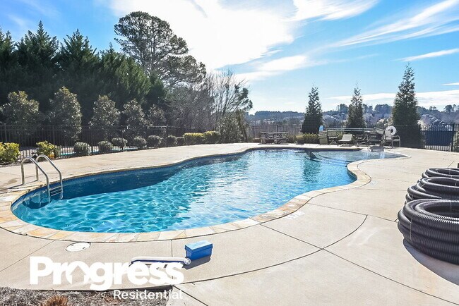 Building Photo - 590 Fountain Ln