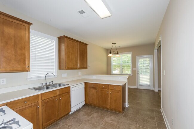 Building Photo - 2645 Winding River Dr