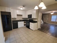 Building Photo - 524 Wessinger St