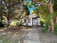 Building Photo - 305 N Boundary St