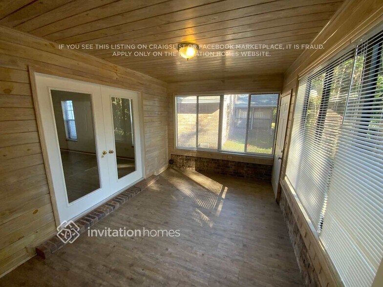 Building Photo - 908 Silver Leaf Pl