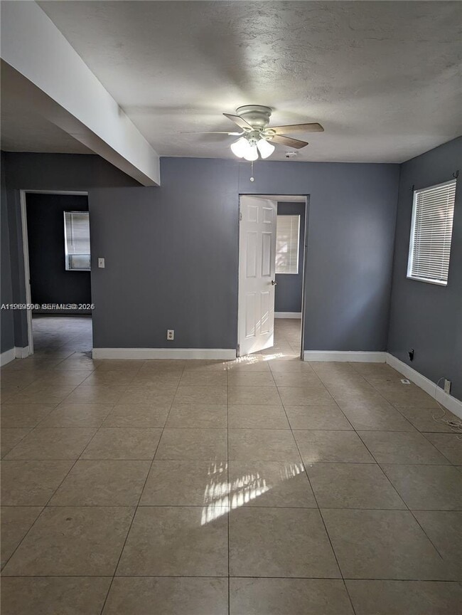 Building Photo - 5820 NW 14th Ct