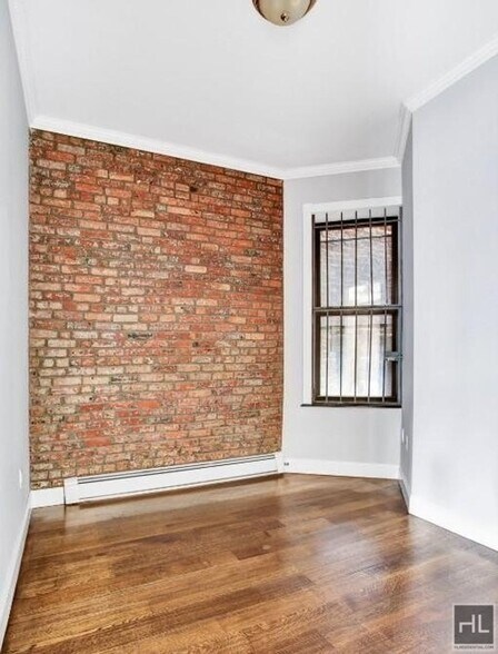 Building Photo - Stanton Street