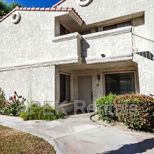 Building Photo - 2001 E Camino Parocela