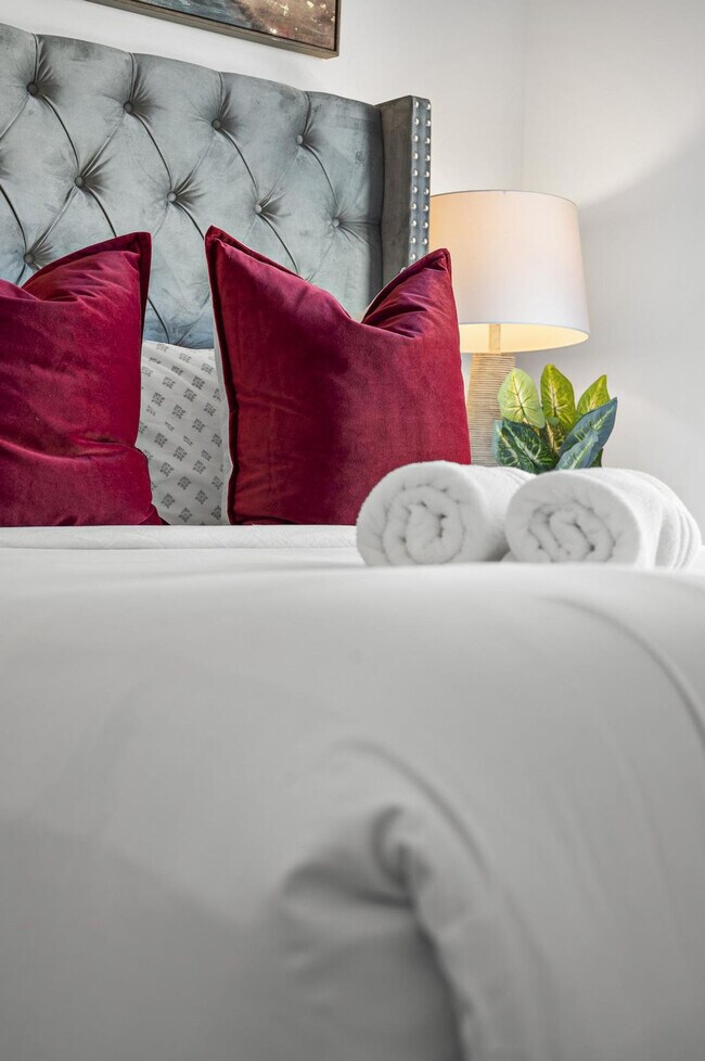 Building Photo - 282 Bremen St