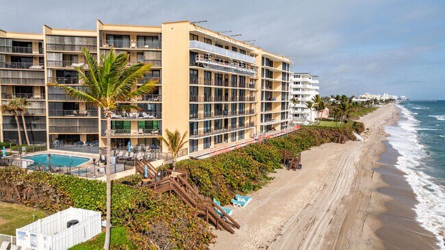 Building Photo - 1167 Hillsboro Mile