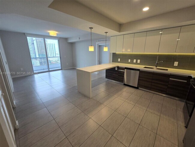 Building Photo - 117 SW 10th St