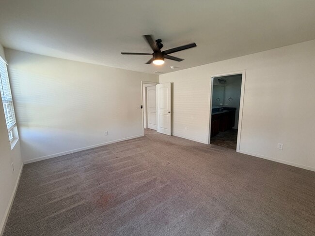 Building Photo - 15545 Westmoor Ave