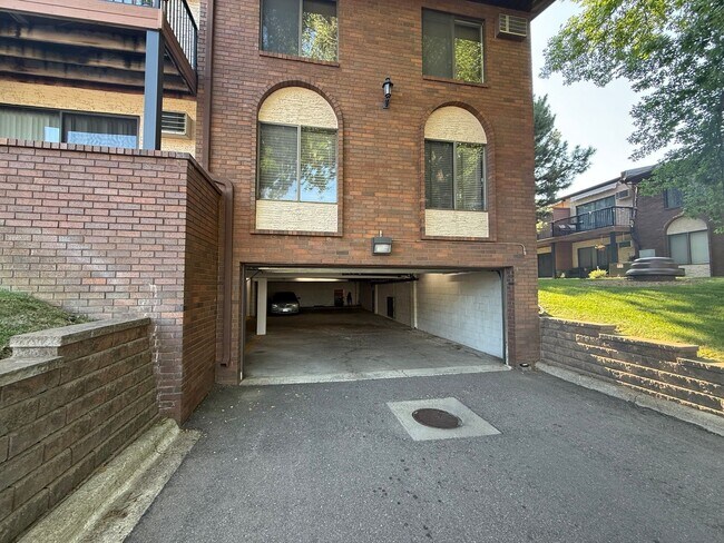 Building Photo - 7330 York Ave S