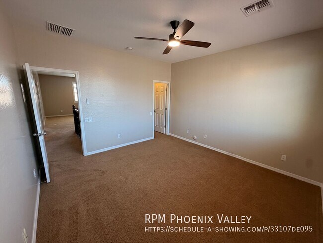 Building Photo - 5131 W Saddlehorn Rd