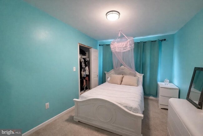 Building Photo - 1045 Quinton Ave