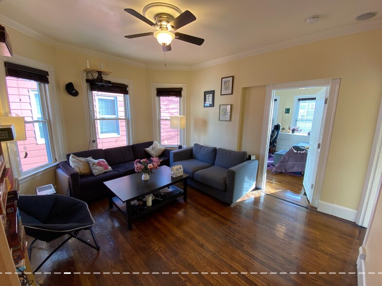 Building Photo - 383 Highland Ave