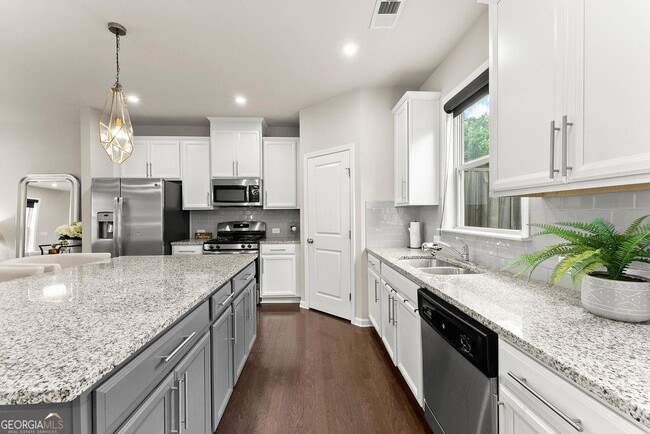 Building Photo - 2452 Coosa Vly