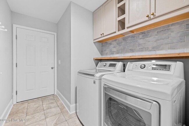 Building Photo - 312 Juniper Creek Blvd