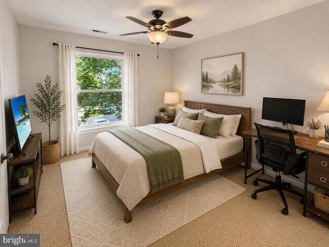 Building Photo - 13247 Meander Cove Dr