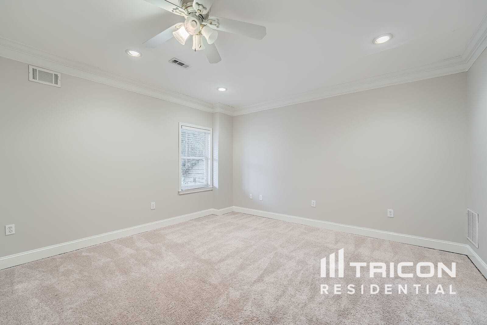 Building Photo - 1410 Bentwater Dr