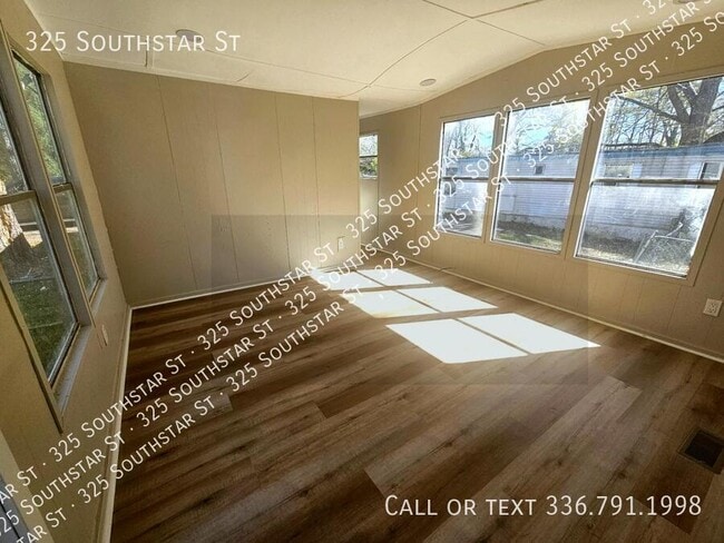 Building Photo - 325 Southstar St