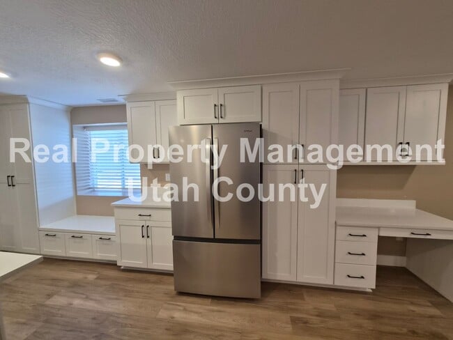 Building Photo - 1624 S 210 W