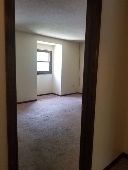 Building Photo - 3452 Key Ct