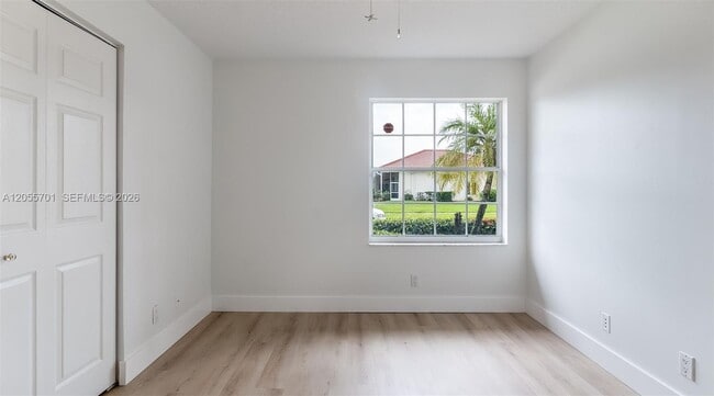Building Photo - 8688 Via Ancho Rd