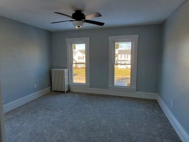 Building Photo - Four bedroom in Historical Franklin