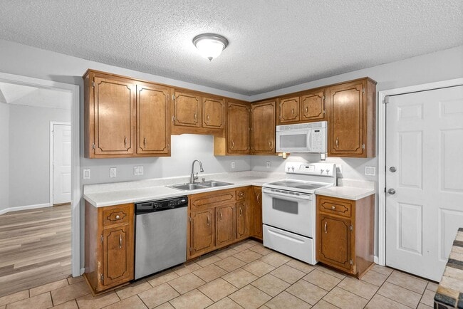 Building Photo - 2496 Rafiki Dr