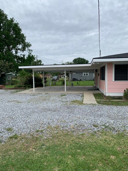 Building Photo - 5306 LA-1