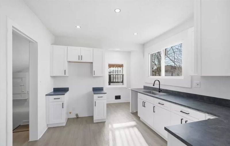 Building Photo - 8951 La Salle Blvd