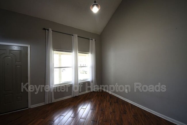Building Photo - 1197 Dovetail Ct