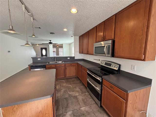 Building Photo - 653 Condor Trail