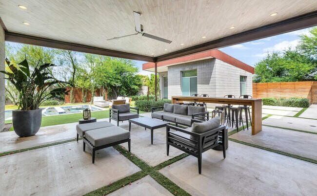 Building Photo - 4912 N 45th St