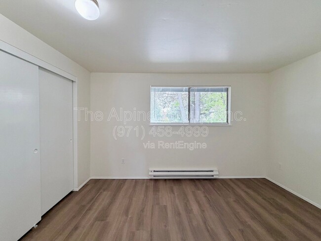 Building Photo - 3800 NW Chemult Pl