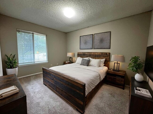 Building Photo - 9502 Quail Village Ln