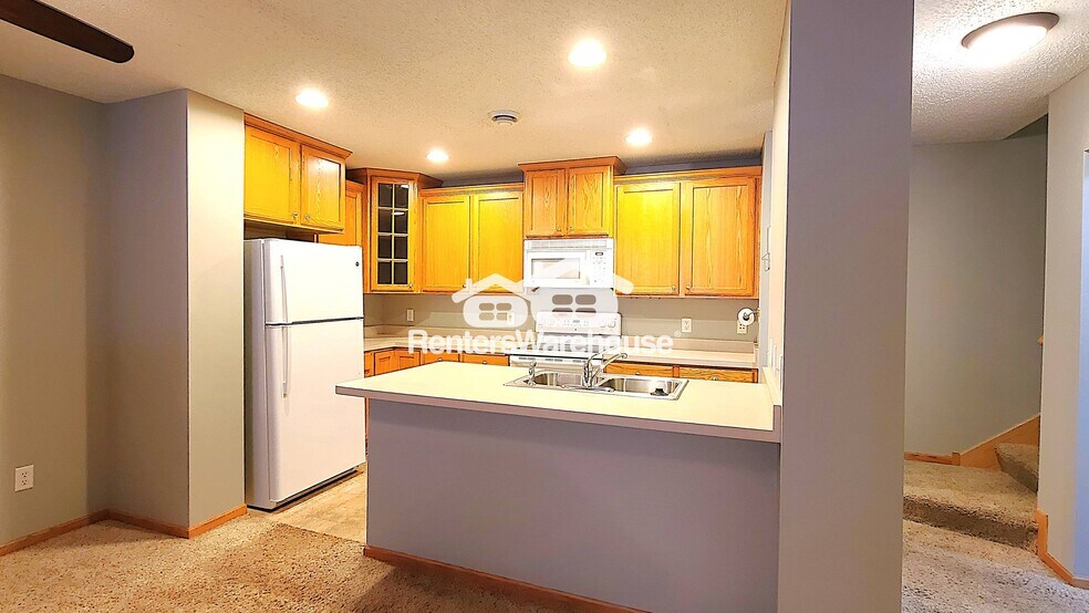 Building Photo - 2469 Dawes Place