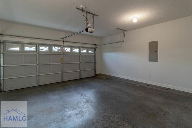 Building Photo - 260 Rutledge Dr