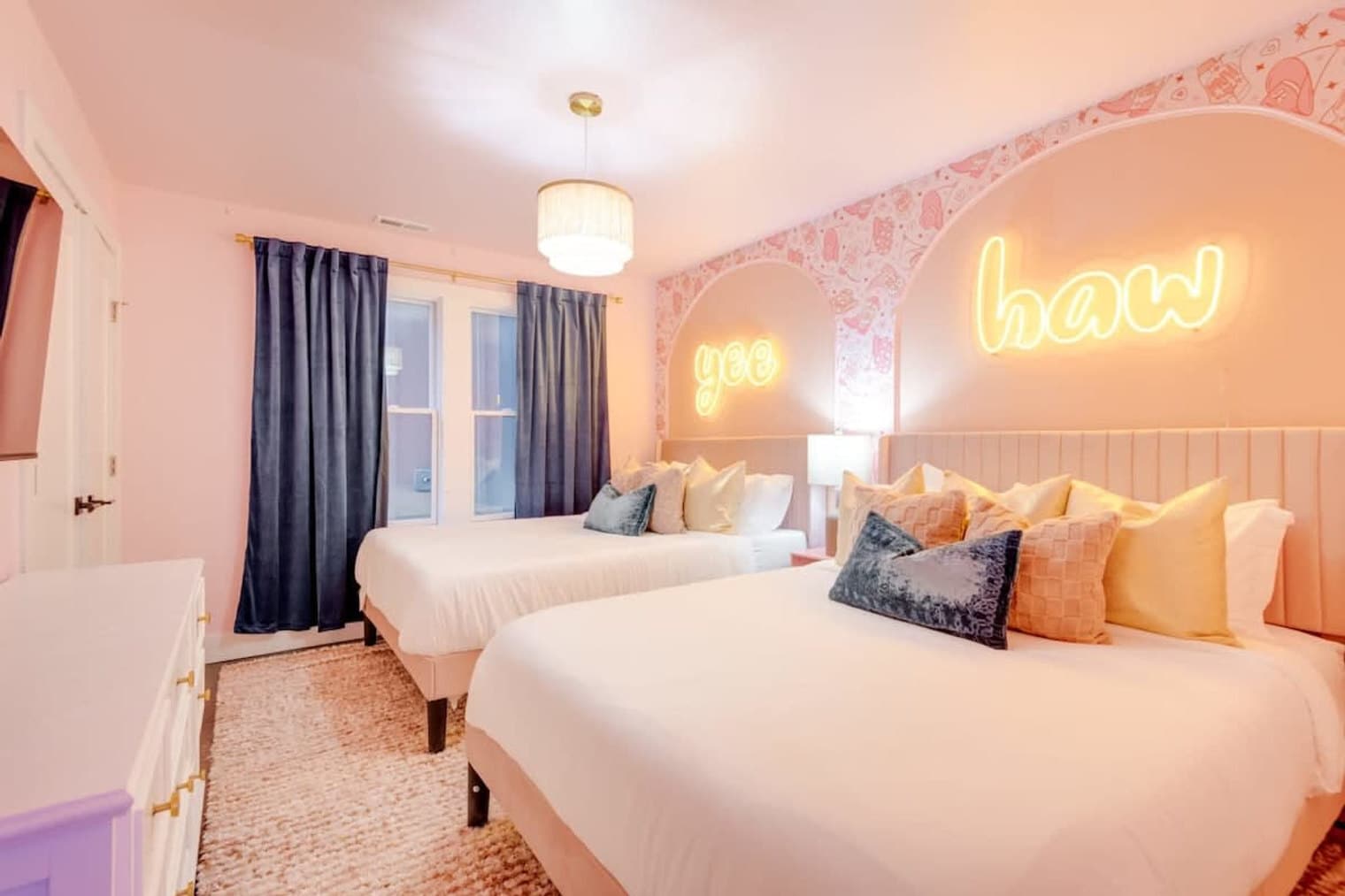 Building Photo - 2826 Hutson Ave