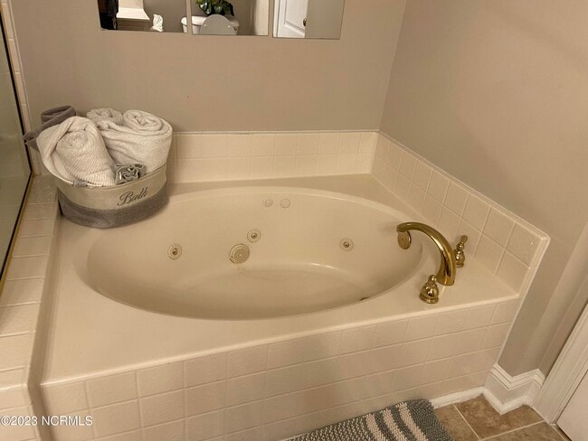 Building Photo - 404 Penny Ln