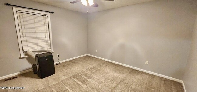 Building Photo - 5009 Cronin Dr