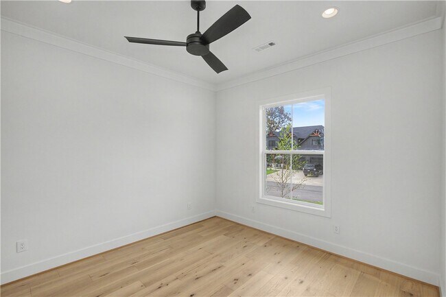 Building Photo - 820 Greenhorn St