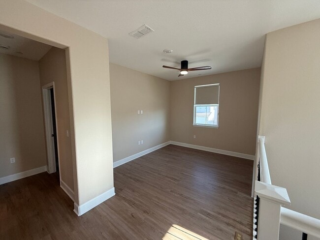 Building Photo - Newer Home in Tthe Northlake Community
