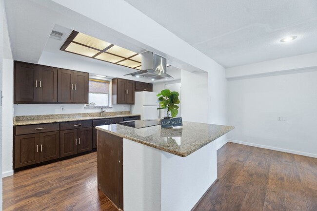 Building Photo - 2726 Blanton St
