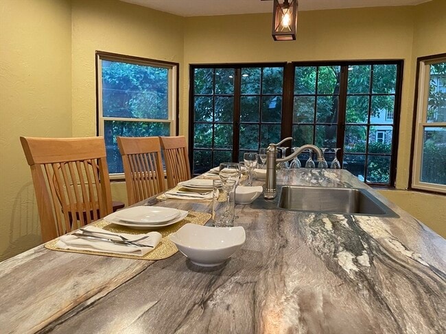 Building Photo - 108 Dexter Rd