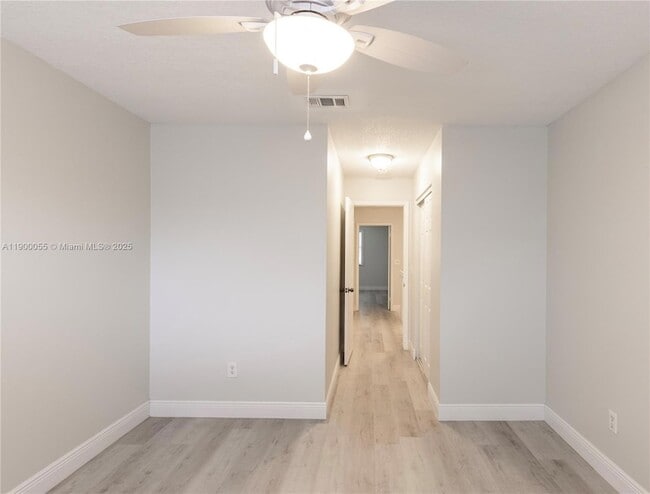 Building Photo - 14237 SW 94th Cir Ln