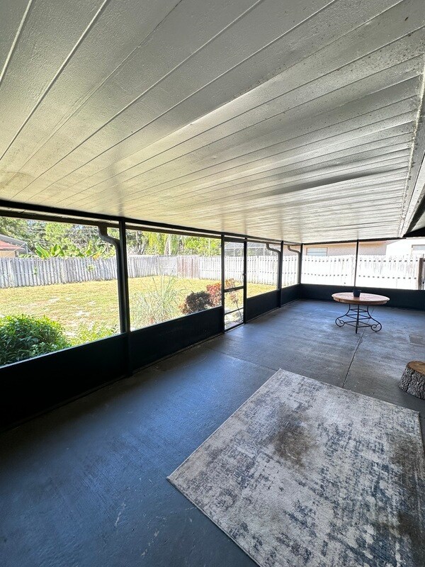 Building Photo - 8010 Dorsel Ct