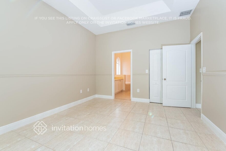 Building Photo - 16362 SW 50th Terrace